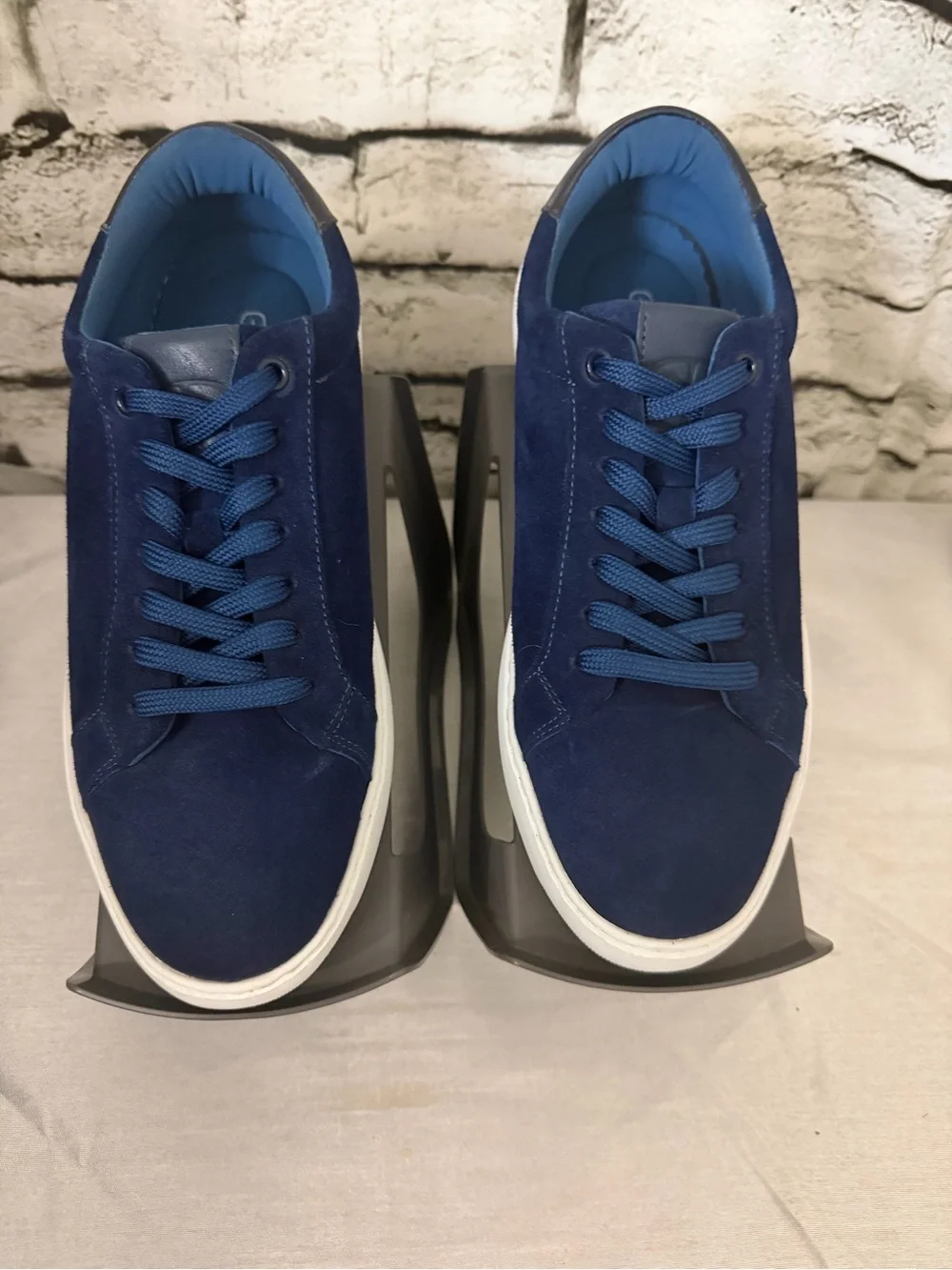 Italian Men's Navy Suede Low-Top Sneakers - G Brown
